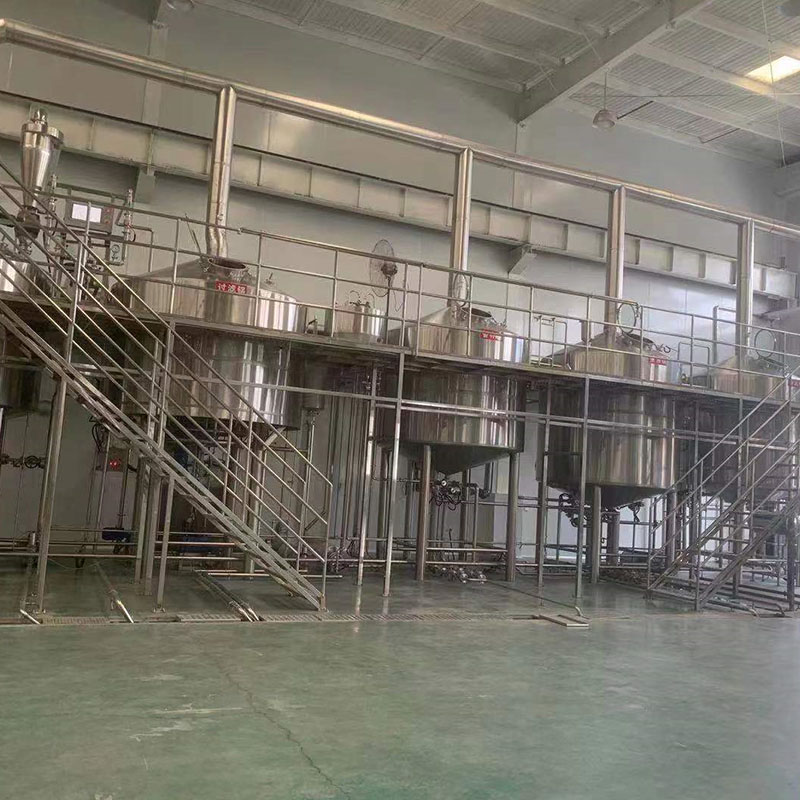 观山湖精酿啤酒设备厂—平面布置、设备设计、制造、调试、培训等一条龙服务_COPY